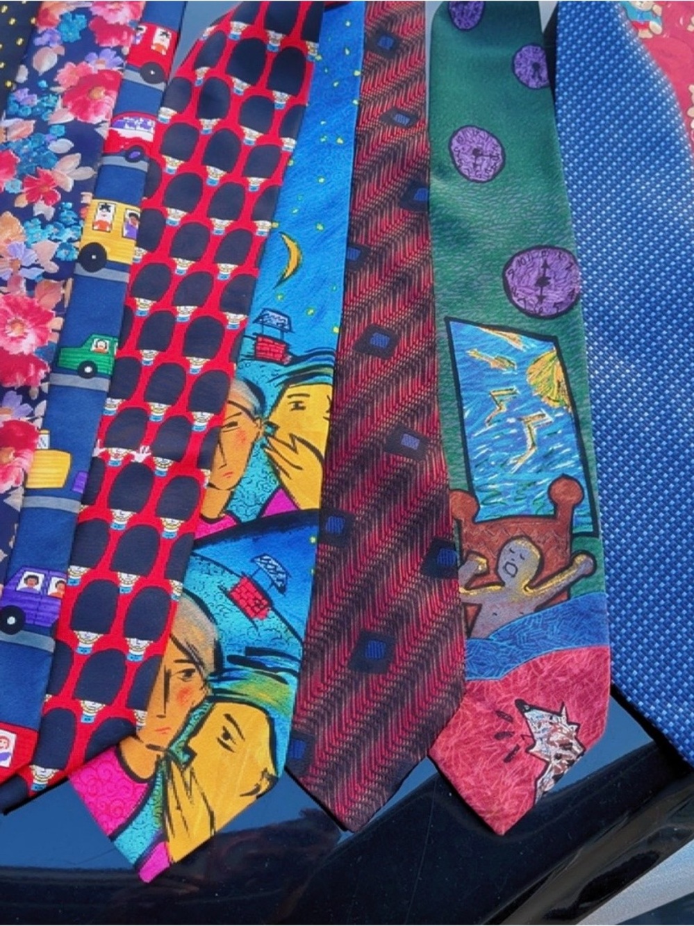 30 Men’s Necktie Bundle Lot – Dior, Calvin Klein, Kenneth Cole + More - Picture 2 of 6